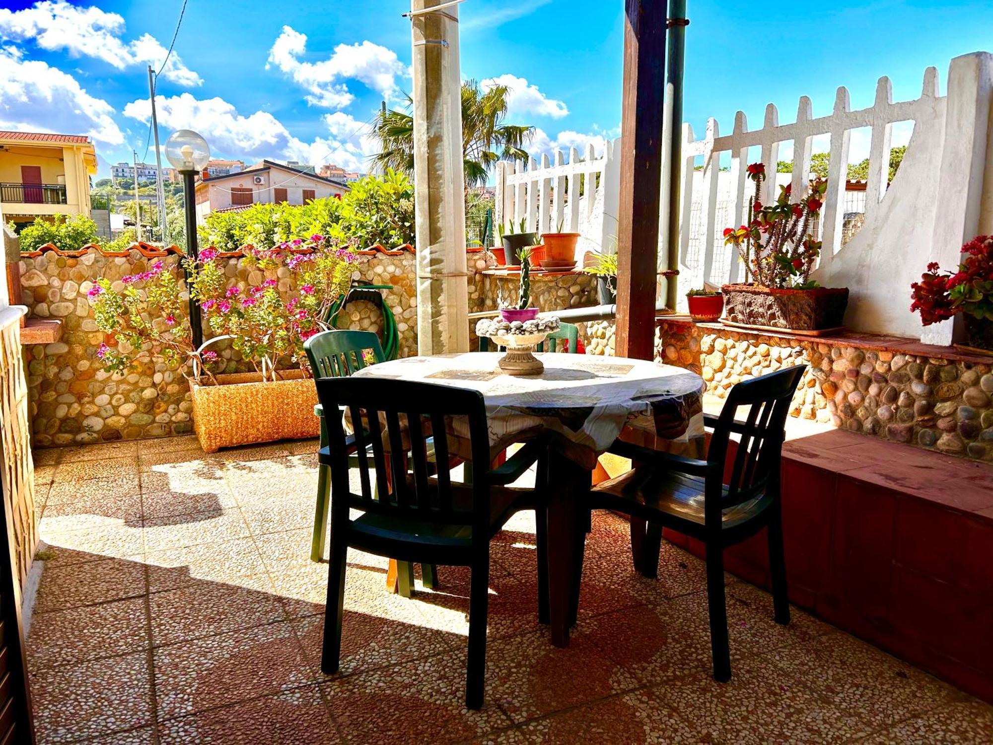 Ferienwohnung Casa Del Sole Campofelice Di Roccella Exterior foto